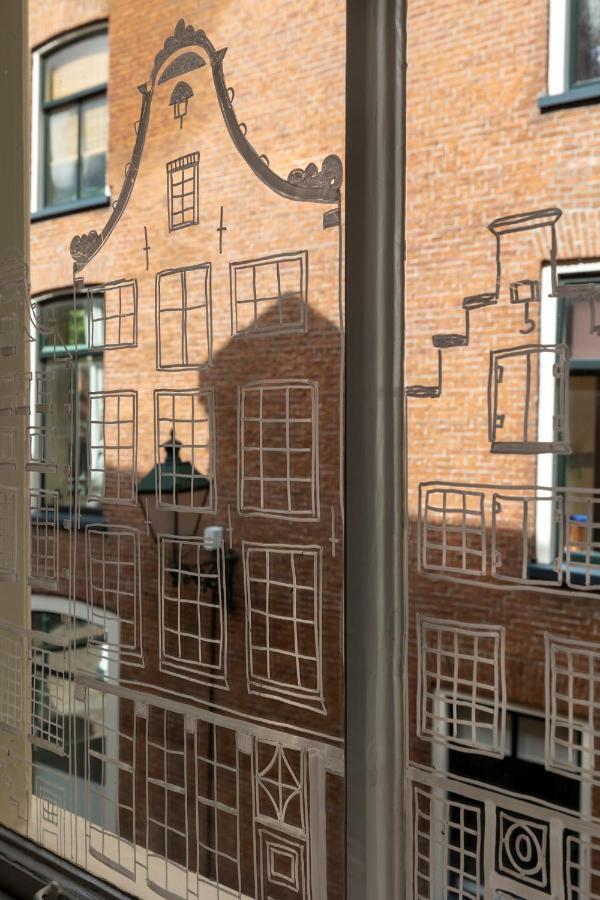 Heritage 17Th Century City Apartment Monsieur Philippe Леуварден Екстериор снимка